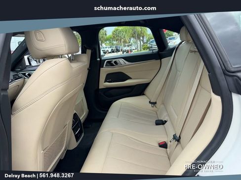 Used 2022 BMW i4 eDrive40 RWD image 12