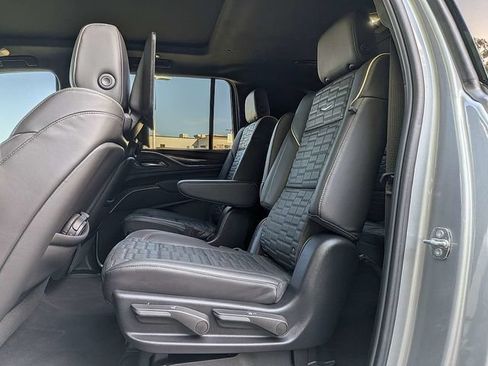 Certified 2024 Cadillac Escalade ESV V AWD/4WD image 14
