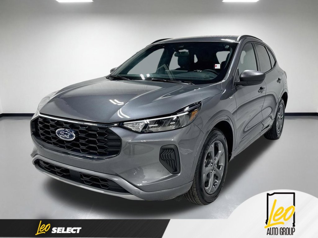 Used 2023 Ford Escape ST-Line w/ Tech Pack #1 AWD/4WD image 1