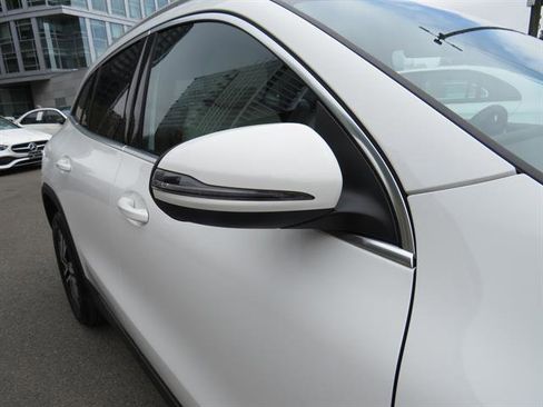 Used 2025 Mercedes-Benz GLA 250 4MATIC image 23