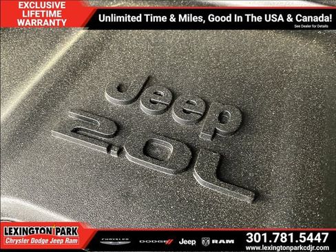 Used 2025 Jeep Wrangler Unlimited Sport AWD/4WD image 30
