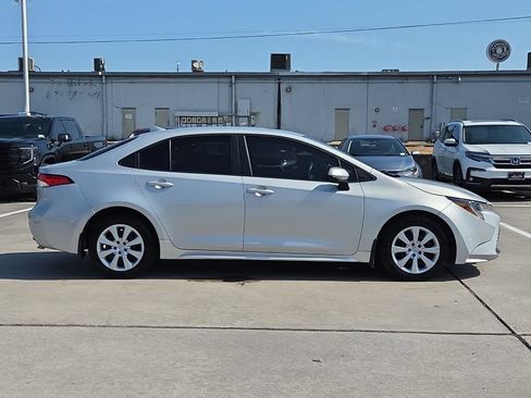 Certified 2024 Toyota Corolla LE FWD image 7