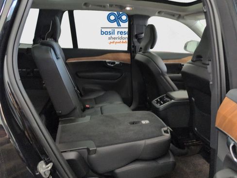 Used 2025 Volvo XC90 B6 Plus image 17