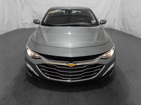 Used 2024 Chevrolet Malibu LT image 2