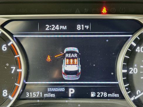 Used 2025 Nissan Rogue SV FWD image 19