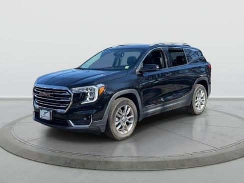 Used 2022 GMC Terrain SLT w/ Infotainment Package II image 5