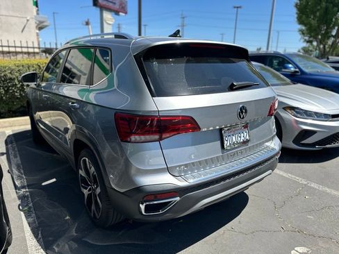 Used 2022 Volkswagen Taos SEL AWD/4WD image 3