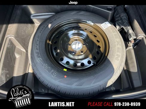 New 2025 Jeep Grand Cherokee Laredo X w/ Luxury Tech Group I image 24