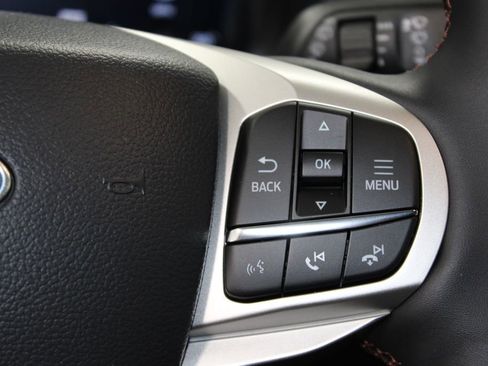 New 2026 Ford Explorer Active RWD image 38