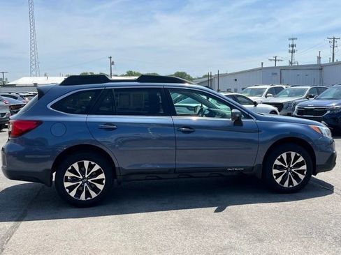 Used 2017 Subaru Outback 2.5i Limited AWD/4WD image 15