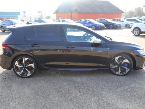 Used 2024 Volkswagen Golf R image 4