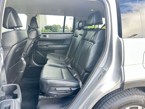 Used 2025 Hyundai Santa Fe SEL image 39