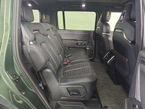 Used 2023 Rivian R1S Adventure image 23