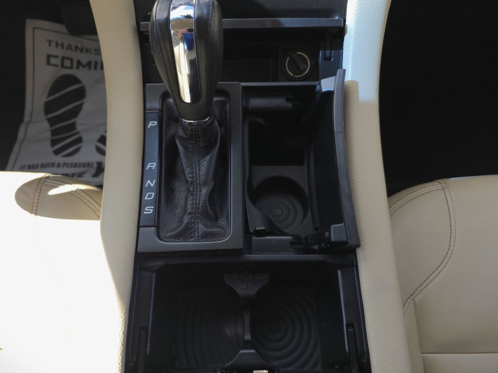 Used 2015 Ford Taurus SEL w/ Equipment Group 201A FWD image 25