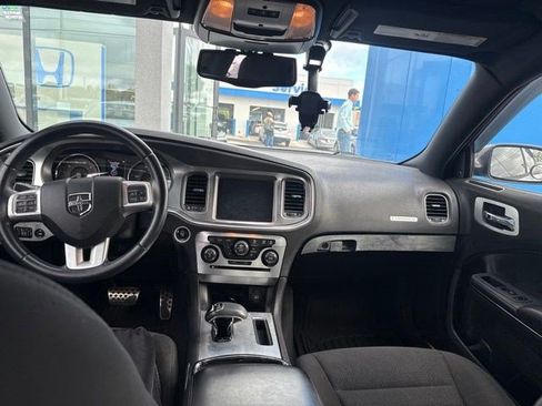 Used 2013 Dodge Charger SXT RWD image 12