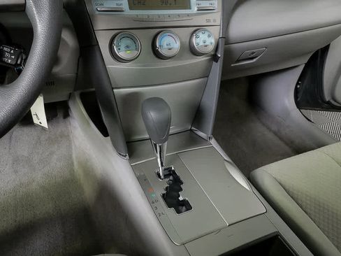 Used 2007 Toyota Camry LE FWD image 15