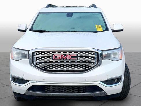 Used 2019 GMC Acadia Denali w/ Technology Package AWD/4WD image 4