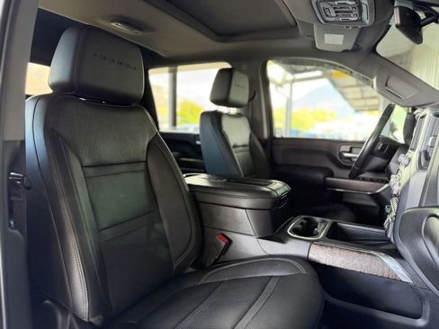 Used 2022 GMC Sierra 3500 Denali image 20