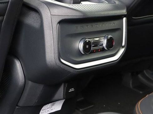 New 2025 Ford Expedition Tremor image 25