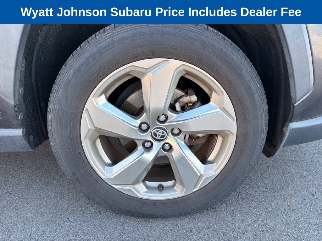 Used 2020 Toyota RAV4 Limited AWD/4WD image 13