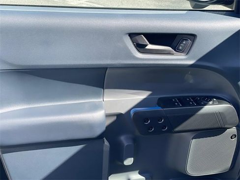 New 2025 Ford Maverick Lobo image 17