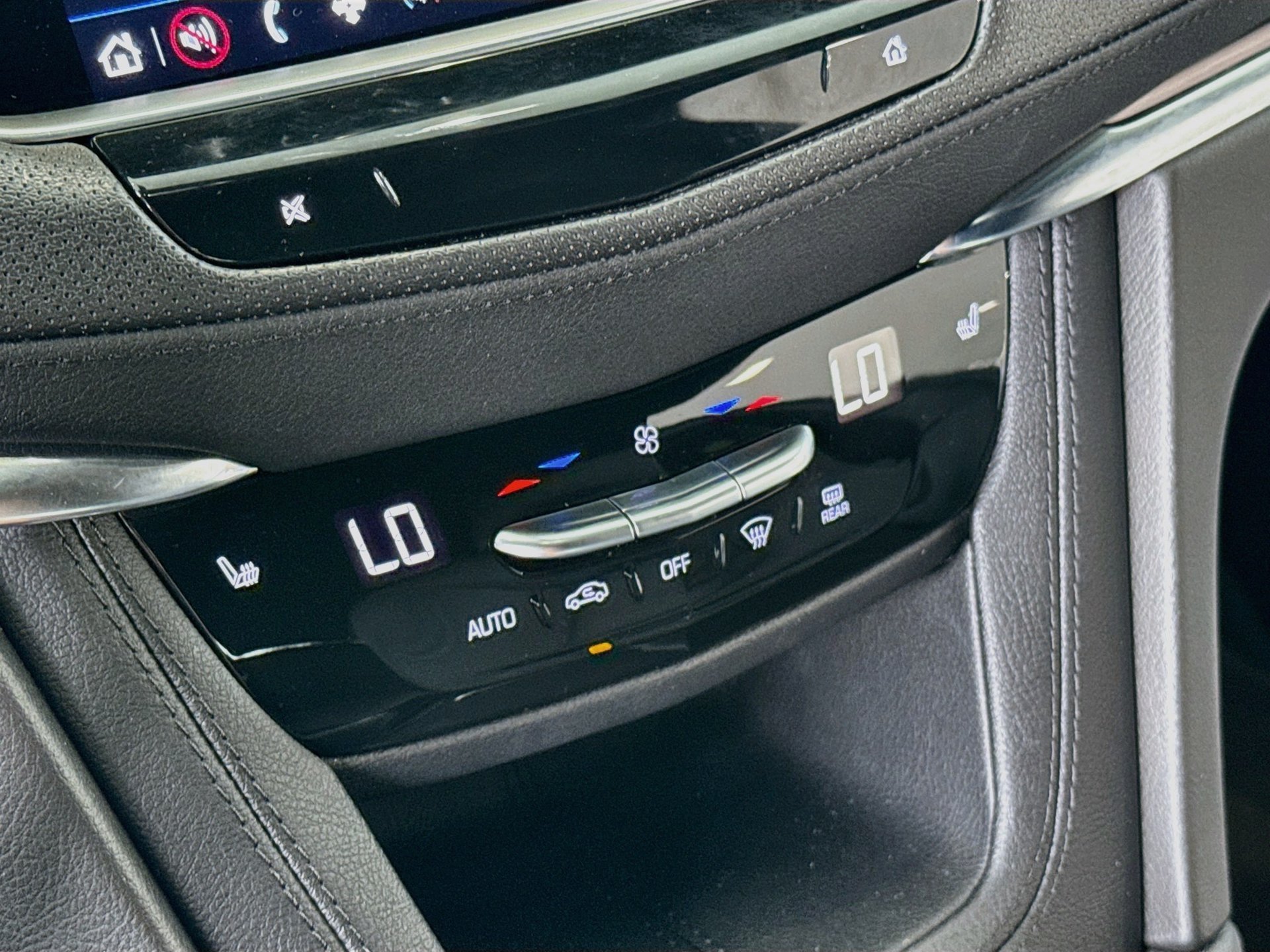 Certified 2022 Cadillac XT5 Luxury FWD image 29