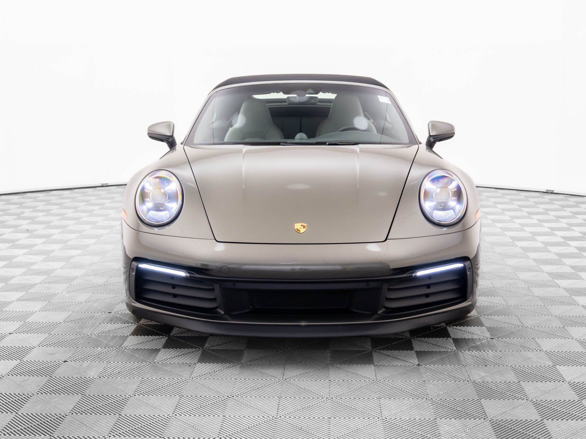 Certified 2020 Porsche 911 Carrera 4S AWD/4WD image 9