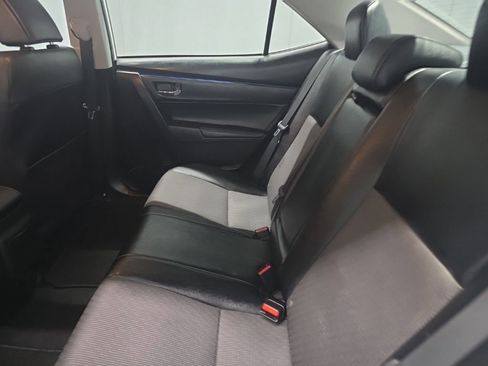 Used 2017 Toyota Corolla SE w/ Carpet Mat Package (TMS) image 9