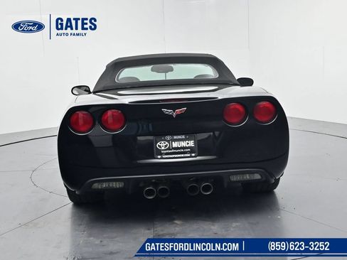 Used 2011 Chevrolet Corvette Convertible w/ Preferred Equipment Group RWD image 7