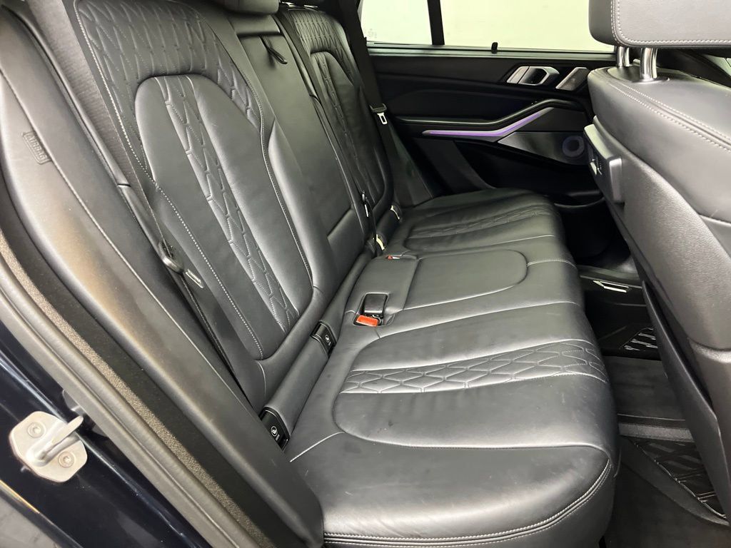 Used 2020 BMW X5 M50i w/ Executive Package AWD/4WD image 23