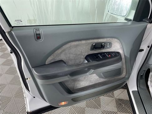 Used 2005 Honda Pilot EX image 14