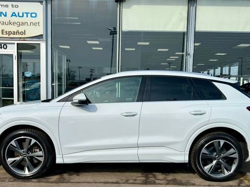 Used 2022 Audi Q4 e-tron Premium w/ Convenience Package AWD/4WD image 2