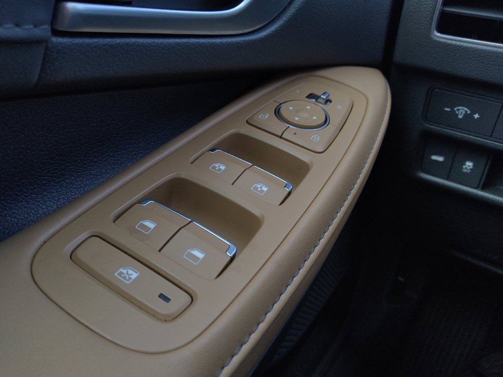 Used 2020 Hyundai Sonata Limited FWD image 27