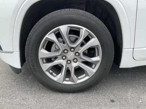 Used 2020 Chevrolet Traverse Premier AWD/4WD image 17