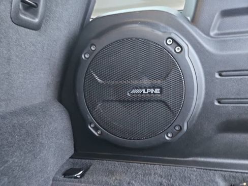 Used 2023 Jeep Wrangler Sahara w/ Cold Weather Group image 8