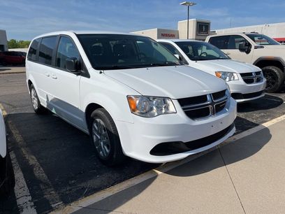 Used 2017 Dodge Grand Caravan SE w/ Power Window Group