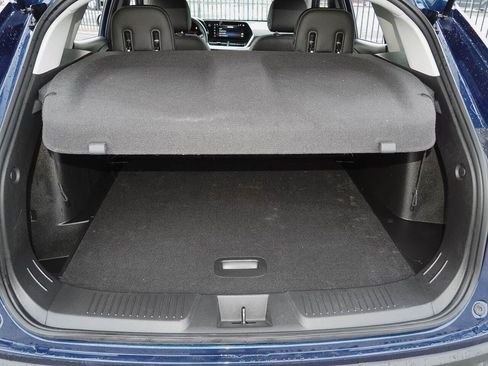 Certified 2024 Chevrolet Trax LT w/ Driver Confidence Package FWD image 16