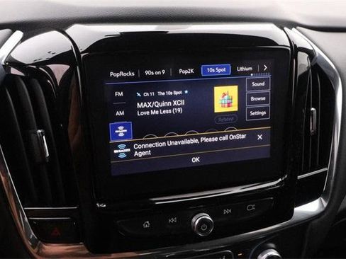 Used 2023 Chevrolet Traverse LT image 17