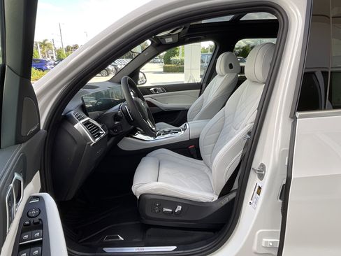 New 2026 BMW X5 sDrive40i w/ Premium Package image 10