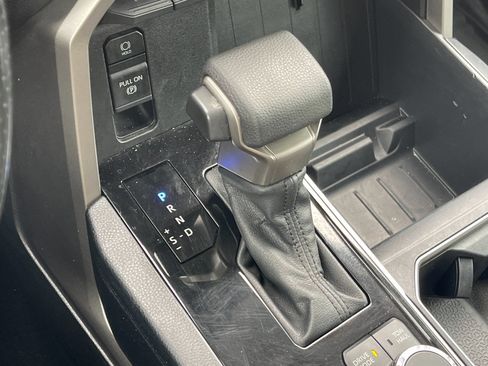 Used 2022 Toyota Tundra SR5 AWD/4WD image 22