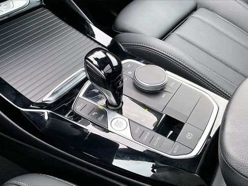 Used 2024 BMW X3 sDrive30i w/ M Sport Package image 31