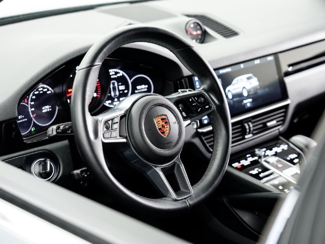 Certified 2019 Porsche Cayenne AWD/4WD image 9