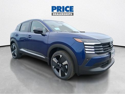 Used 2026 Nissan Kicks SR w/ SR Premium Package AWD/4WD image 1