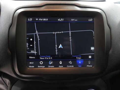 Certified 2018 Jeep Renegade Latitude w/ UConnect 8.4 Nav Group AWD/4WD image 34