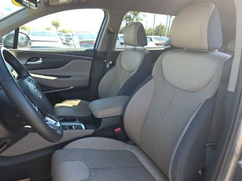 Used 2019 Hyundai Santa Fe SEL image 5