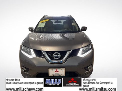 Used 2015 Nissan Rogue SL image 2