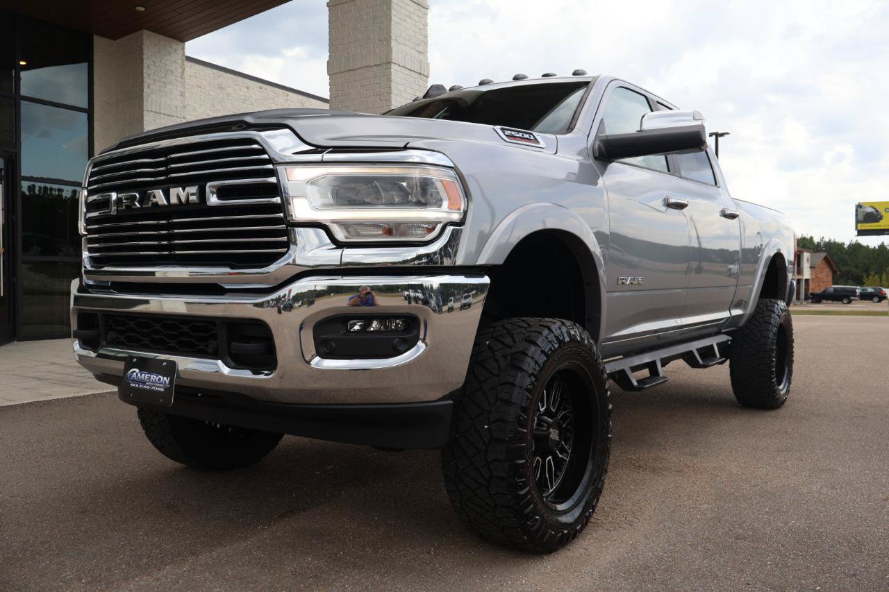 Used 2022 RAM 2500 Laramie AWD/4WD image 2