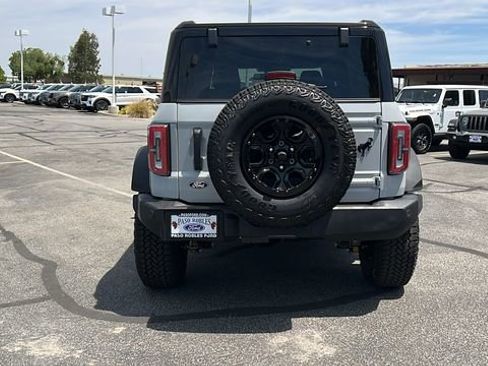 New 2026 Ford Bronco Outer Banks w/ Sasquatch Package AWD/4WD image 4