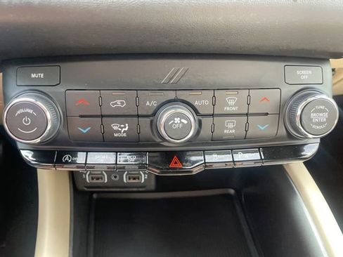 Used 2022 Dodge Durango SXT image 26