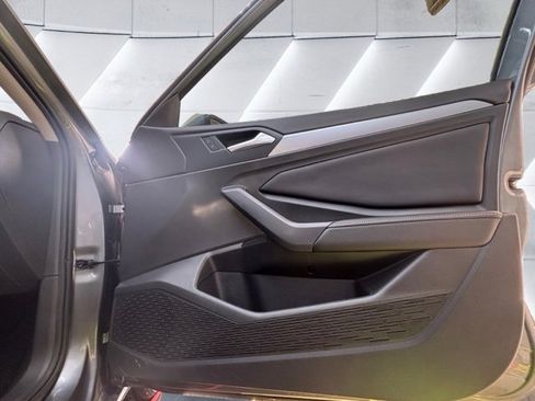 Certified 2022 Volkswagen Jetta SE image 26